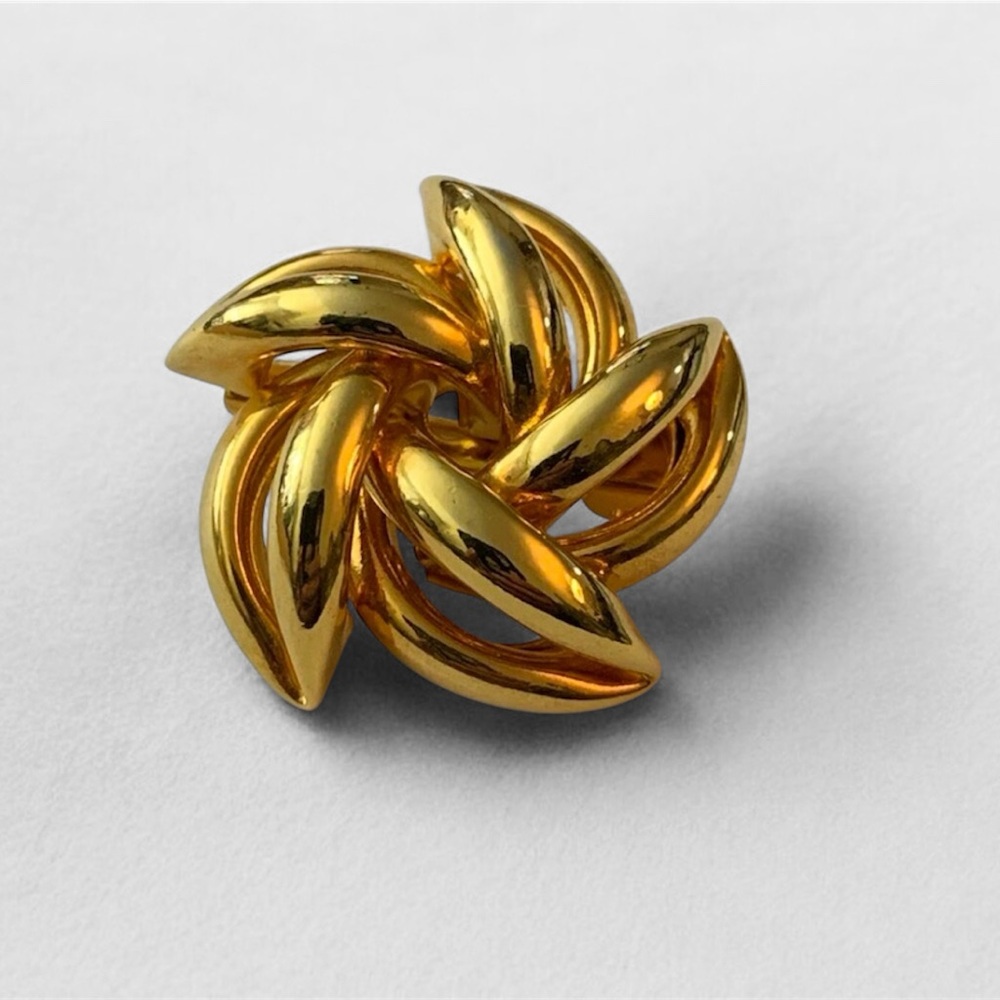 Vintage Gold Brooch